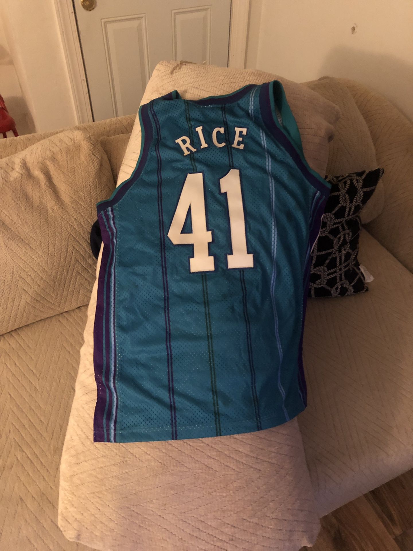 Charlotte Hornets/Dreamville #4 Jersey for Sale in Charlotte, NC - OfferUp