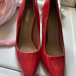 Red Pointy Heels 