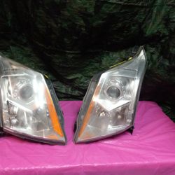2010-15 Cadillac SRX Only Right Headlight 