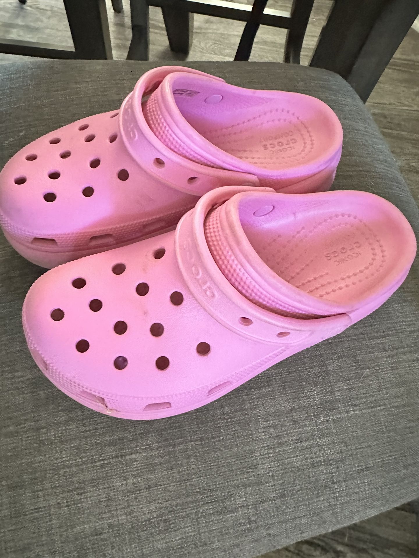 Girls Crocs J3