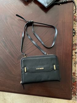 Black Steve Madden cross body bag