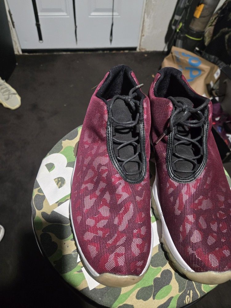 Jordan Future Low Bordeaux Camo Men's Size 11.5 Women's Size 13 Excellent Condition