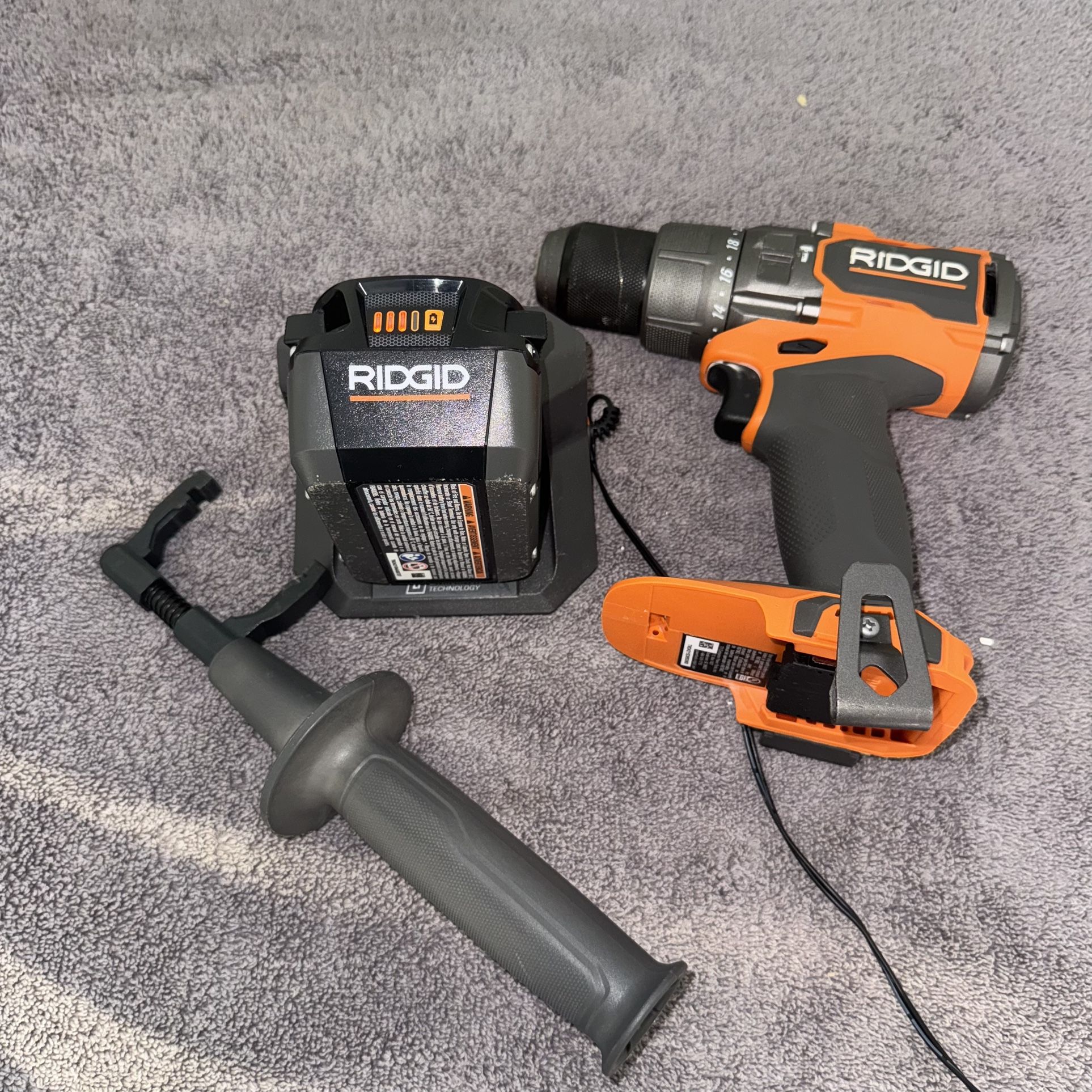 RIDGID 18V Brushless Cordless 1/2 in. Hammer Drill/Driver Kit with 4.0 Ah MAX Output Battery, 18V Charger, and Tool Bag