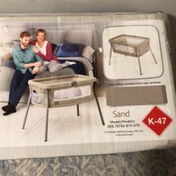 Chicco LullaGo Bassinet/ Newborn Pillow/ Swaddles & Muslim Cloths 