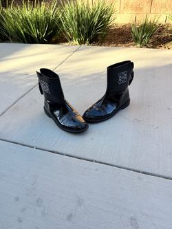 Women’s shoes 8 sizes