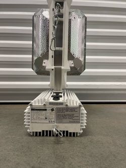 Gavita 750 with Bulbs