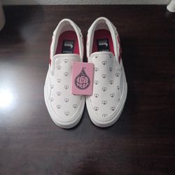 Peace And Love Dressing Sneakers 