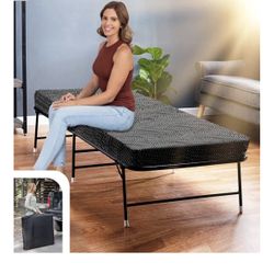 FOLDABLE LIGHTWEIGHT BED