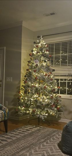 Flocked Artificial Christmas Tree with Lights