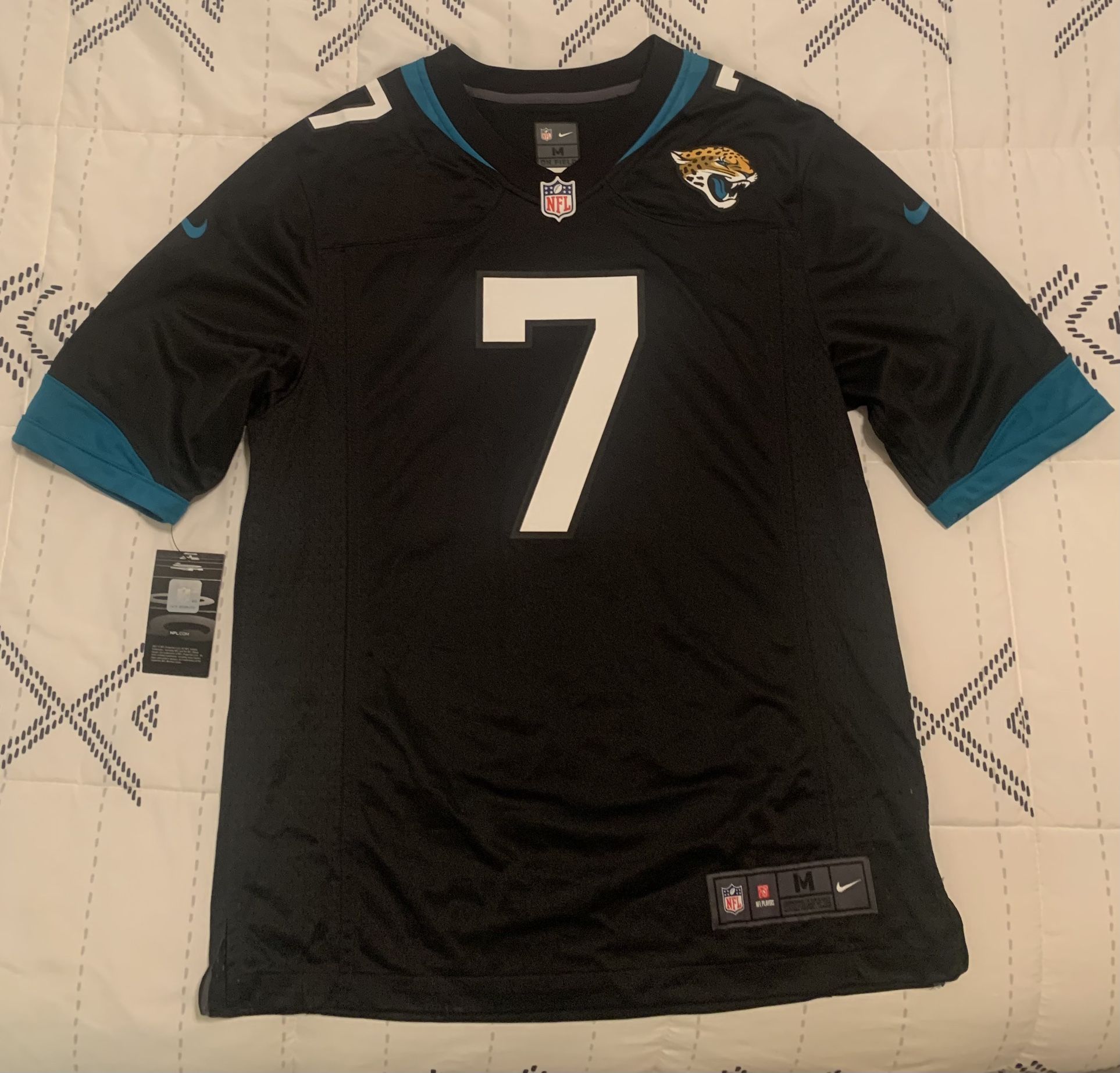 Brand New Nike OnField Game Version Nick Foles Jaguars Jersey Mens Medium