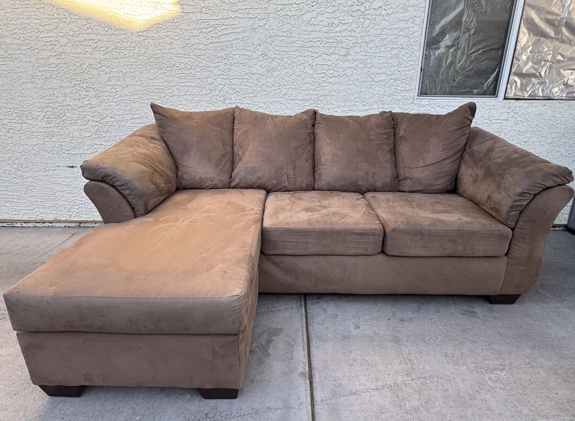 Brown Sectional (WILL DELIVER)