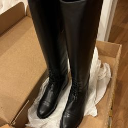 Devon Aire Ladies Field Boots Size 7.5 New 