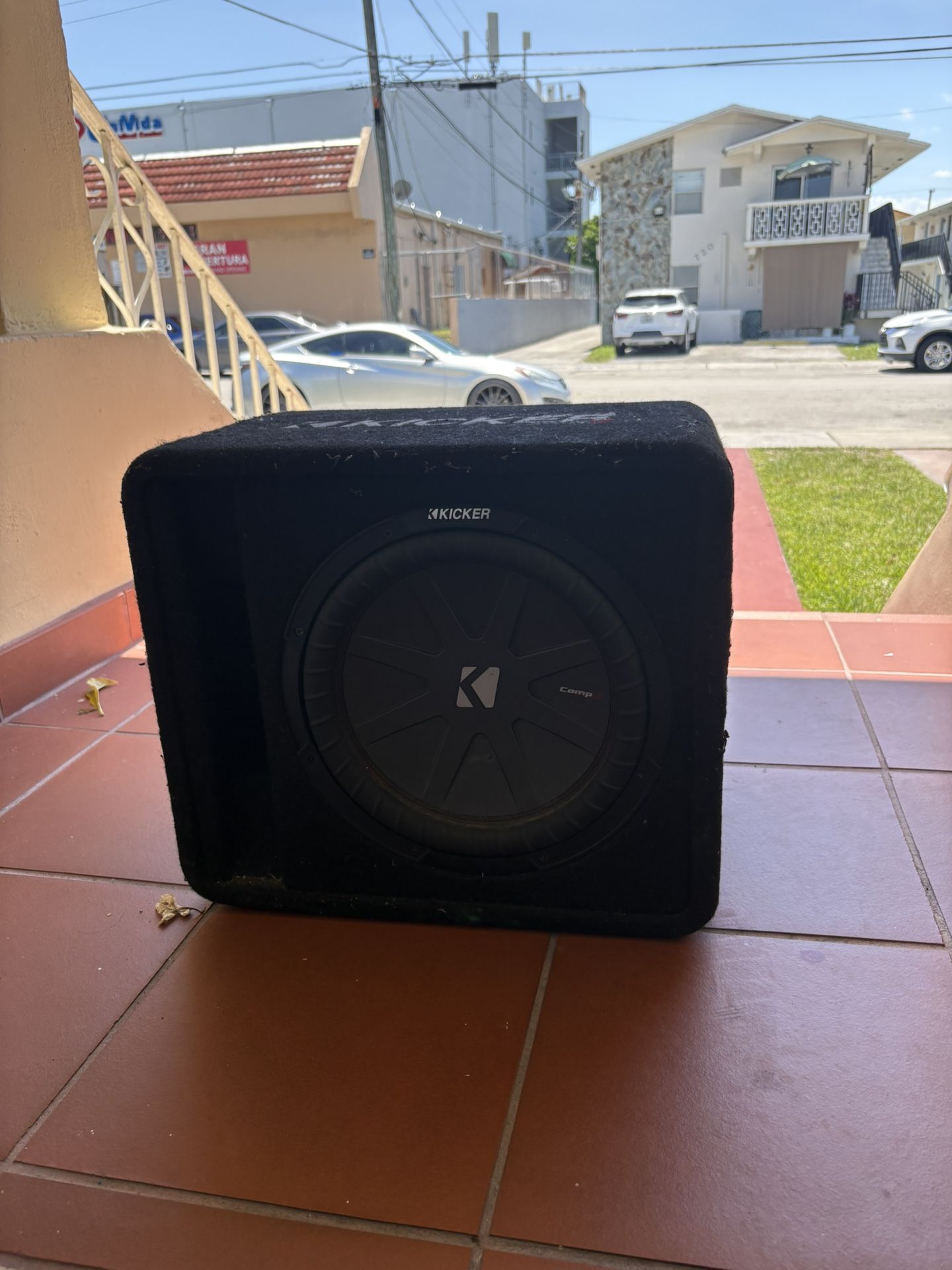 Kicker CompR12 12-inch