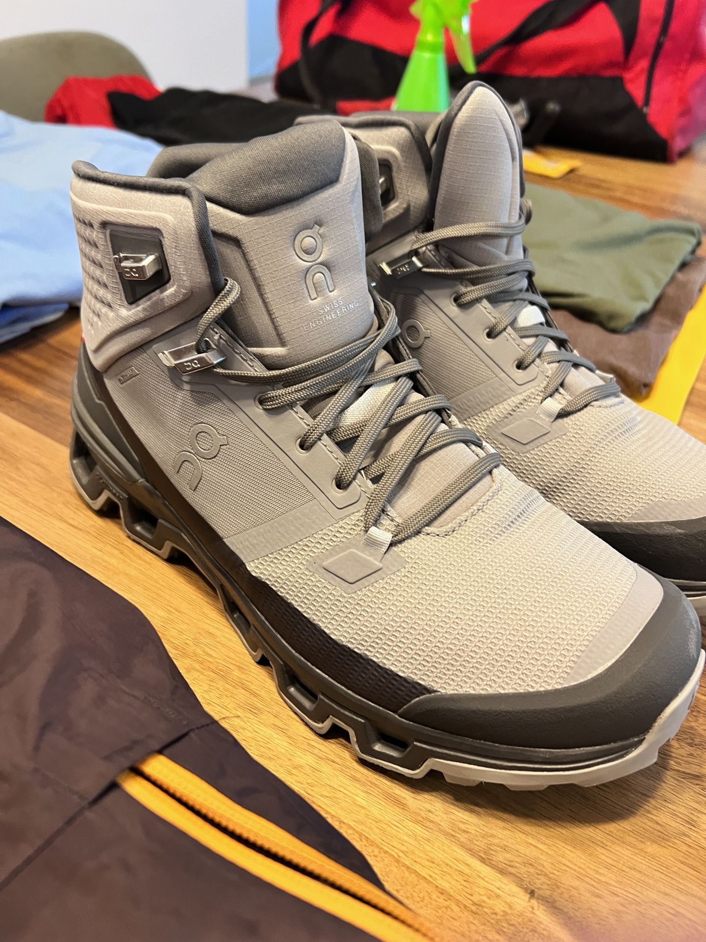On Cloud Cloudrock 2 Waterproof boots Size 11