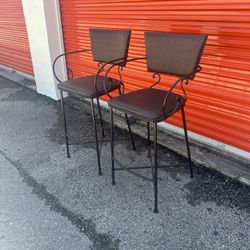 Chairs tall / Sillas Altas 