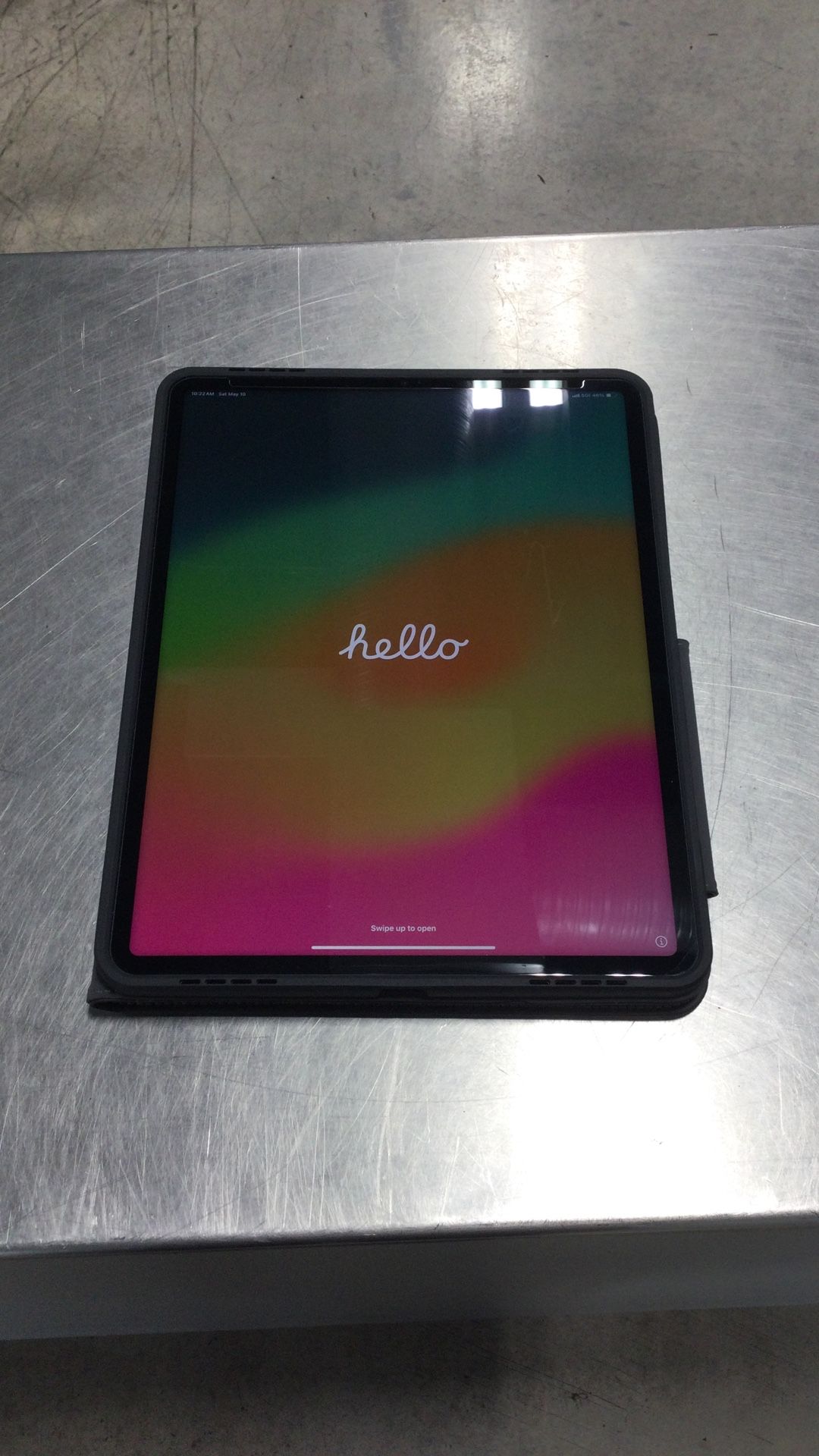 iPad Pro 12.9” 256gb 5th Gen w/ Case (Cellular)