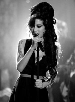 AMY WINEHOUSE PICTURE