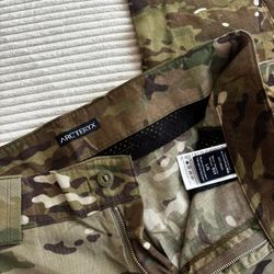 Arcteryx LEAF Multicam Tactical Pants – Men’s Large