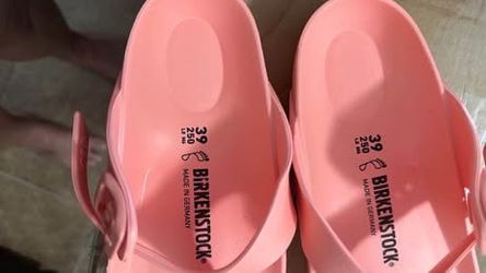 NEW Birkenstock Gizeh EVA Sandals – Pink – Size 39 (US Women’s 8)