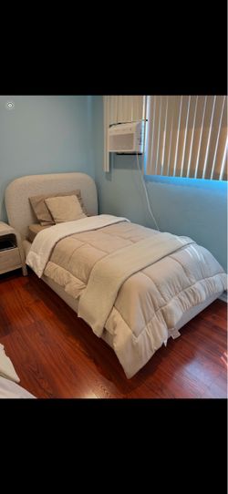 Twin bed