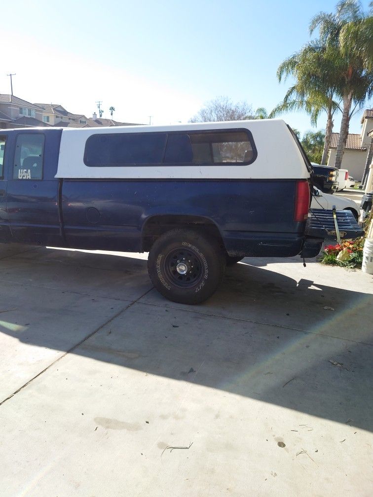 Ford/Chevy VISION 8ft Camper Shell White.