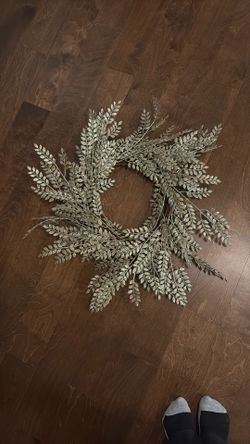 Holiday Wreath Unique Stunning Gorgeous Beautiful 