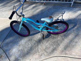 Schwinn 20” girls bike