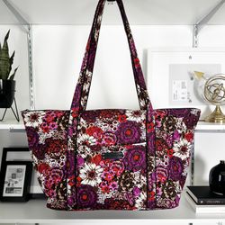 New! Vera Bradley Women's quilted Miller Tote Travel Bag. Retail $120. Brand new never used without tags. Beautiful weekender bag. Measures 16L, 14H, 