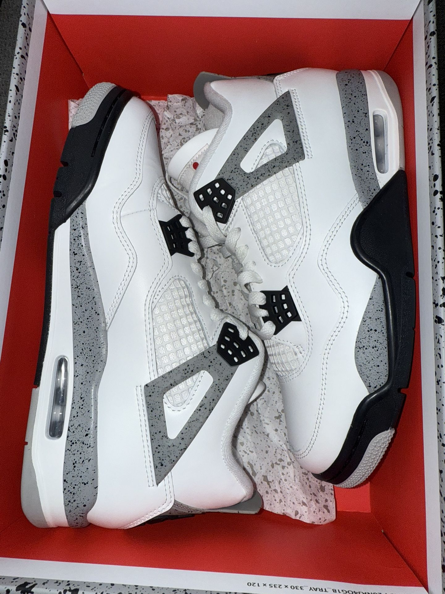 Air Jordan 4 Retro White cement