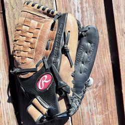 Rawlings 12.5" RBG36 Series Baseball/Softball Glove, Right Hand Throw