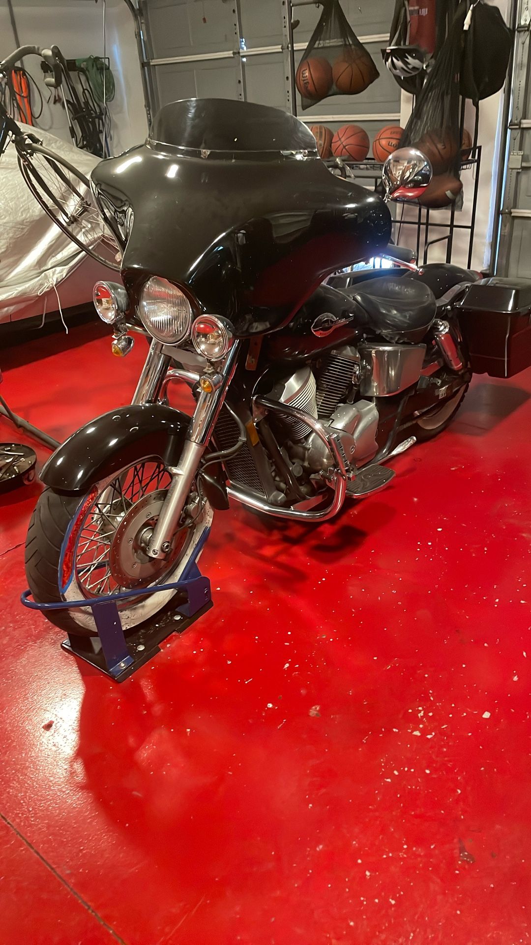 A 2000 Honda American shadow classic