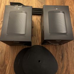 2x Sonos Black Stereo Play:1 Speakers Wireless Audio Pair w Stands PLAY1US1BLK