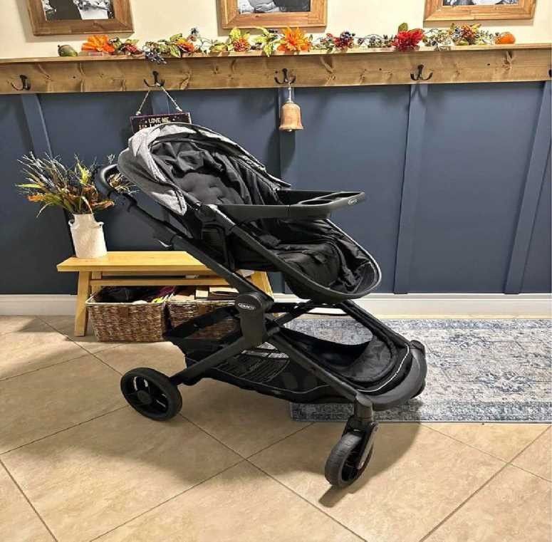 sure firm New Kid Stroller – Secure, Trendy, and Ready for Adventure