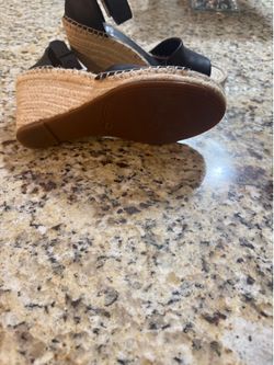 Beautiful shoes, size 9