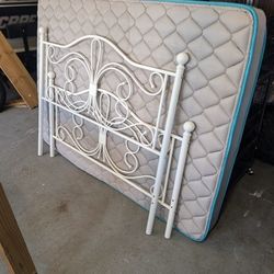 Full Size Bed And mattress 
