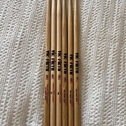 6 Vic Firth 5B Hickory Drum Sticks