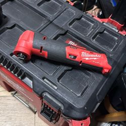 Milwaukee M12 FUEL 12V Lithium-Ion Cordless Oscillating Multi-Tool (Tool-Only)