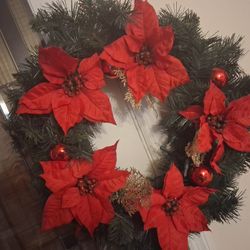 Beautiful  Front Door CHRISTMAS  Wreath....like New