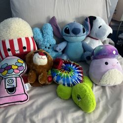 Squishmallows, plushies