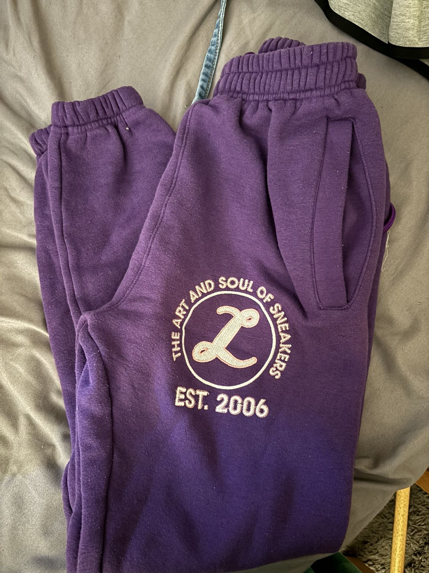 Laced joggers