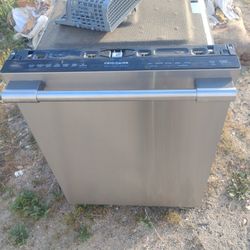 Fridgid Dishwasher 24 Inch