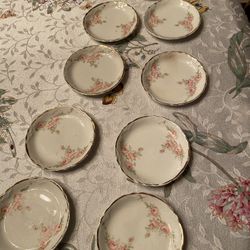 Beautiful Vintage Victorian Style Cups Holder 