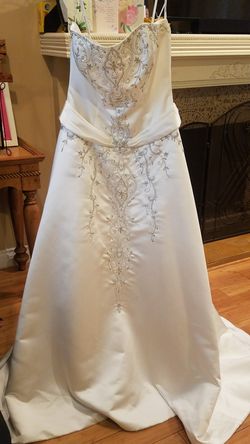 Jasmine Haute Couture Bridal Gown size 12