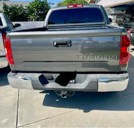 2014 Toyota Tundra Pickup Truck