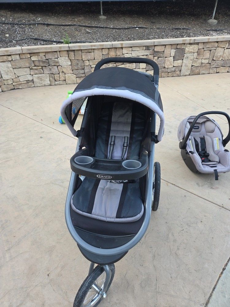Graco Fast Action Jogging Stroller