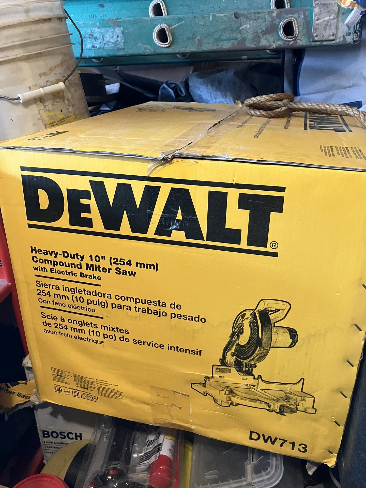 Brand New Dewalt 10” Compound Miter Saw With Stand