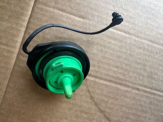 USED Fuel Gas Cap for Volkswagen Audi 2008-2018 Multiple Models A4