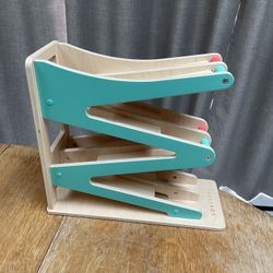 Lovevery Car Ramp (Ramp Only)