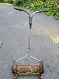 Vintage Push Lawn Mower