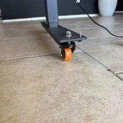 6FT Solid Wood Electric Standing Desk (Sit Stand) Butcher Block